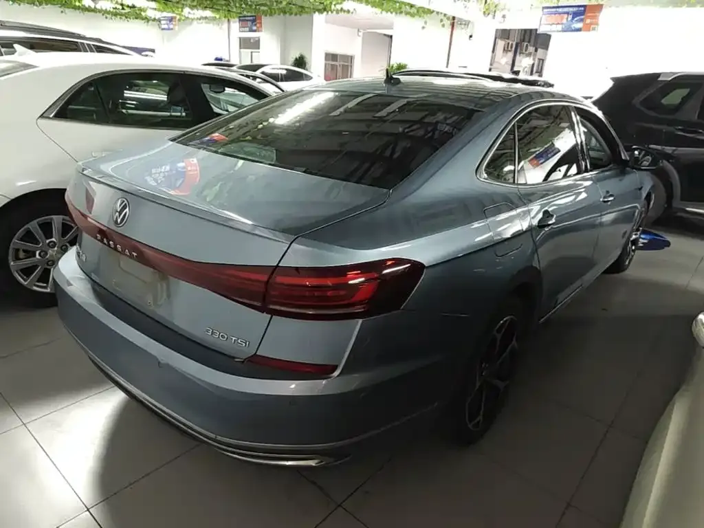 Volkswagen Passat — фото 3