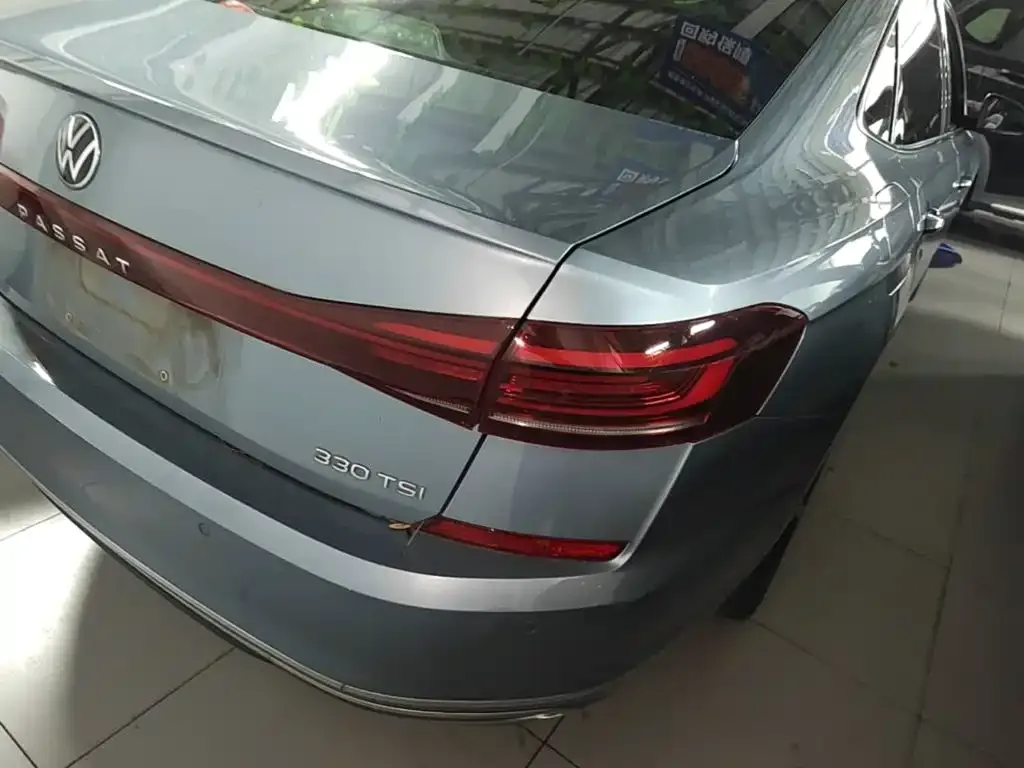 Volkswagen Passat — фото 7