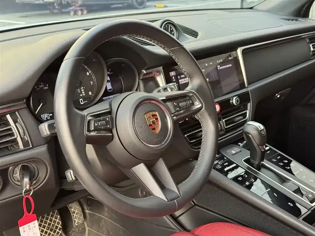 Porsche Macan — фото 4