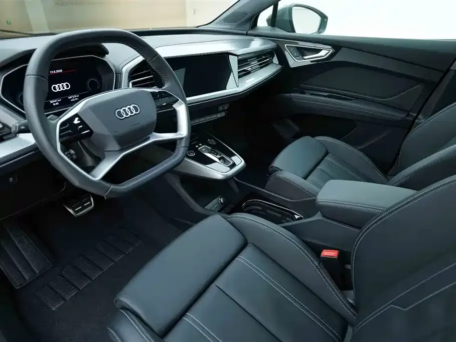 Audi Q4 e-tron — фото 3