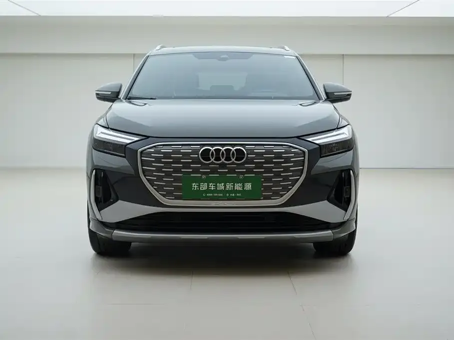 Audi Q4 e-tron — фото 6