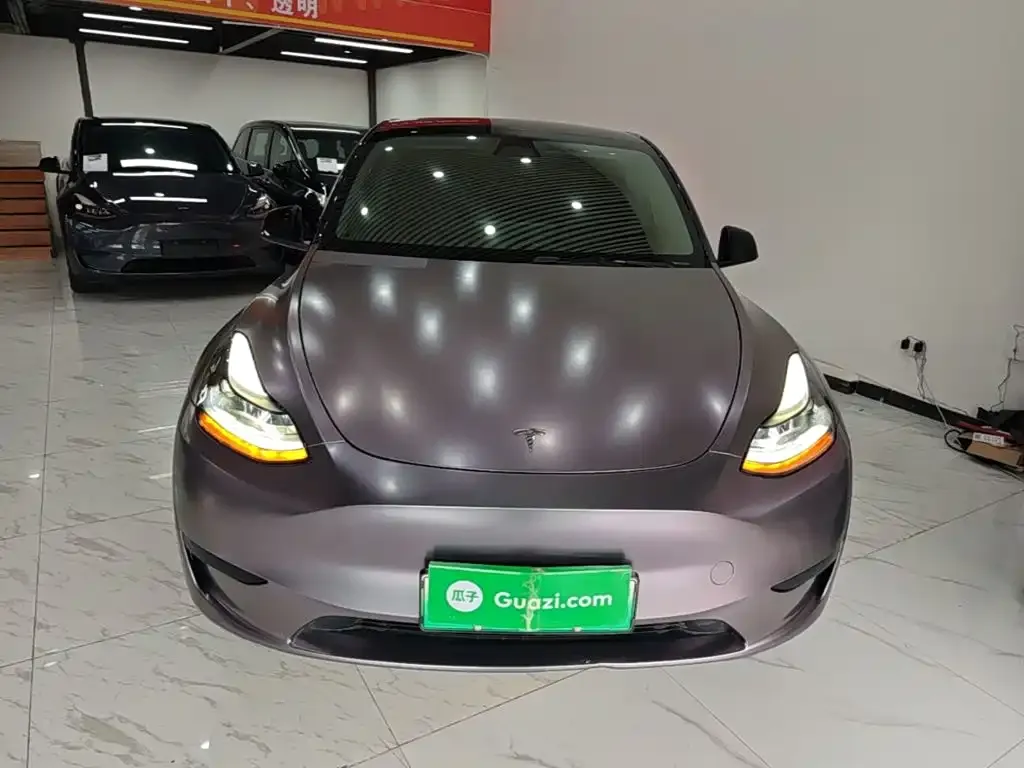 Tesla Model Y — фото 8