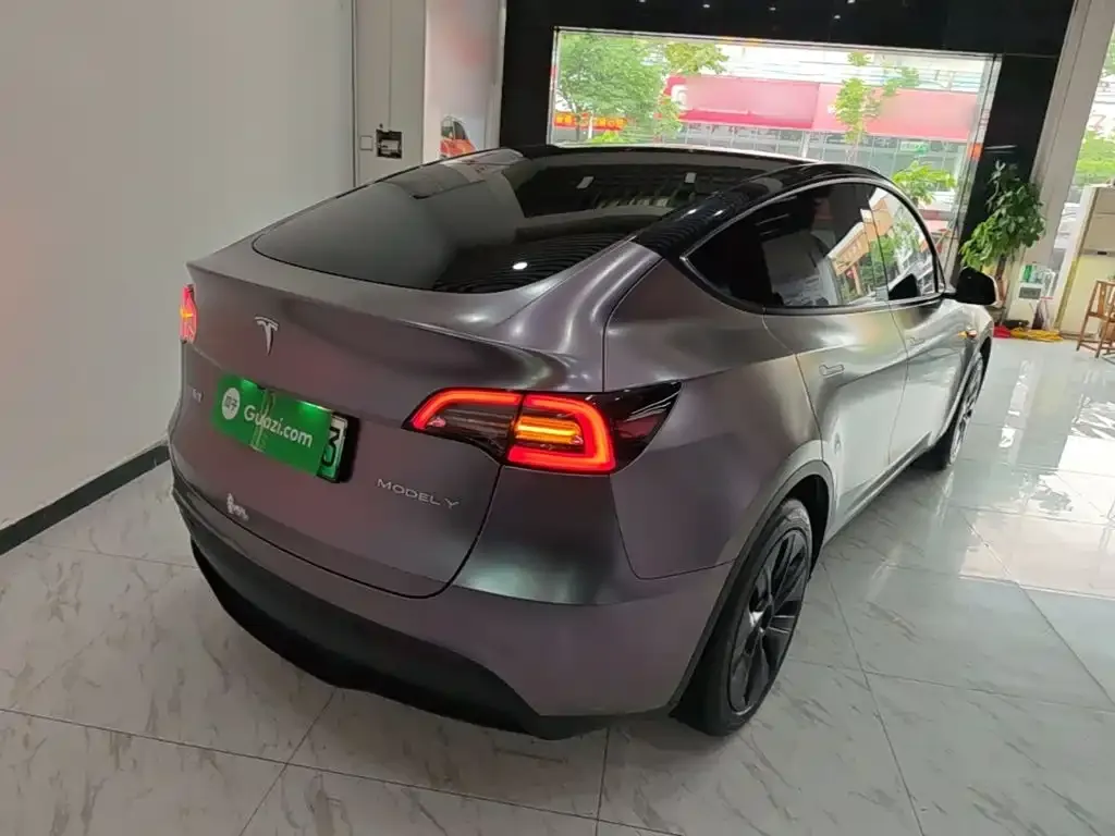 Tesla Model Y — фото 7