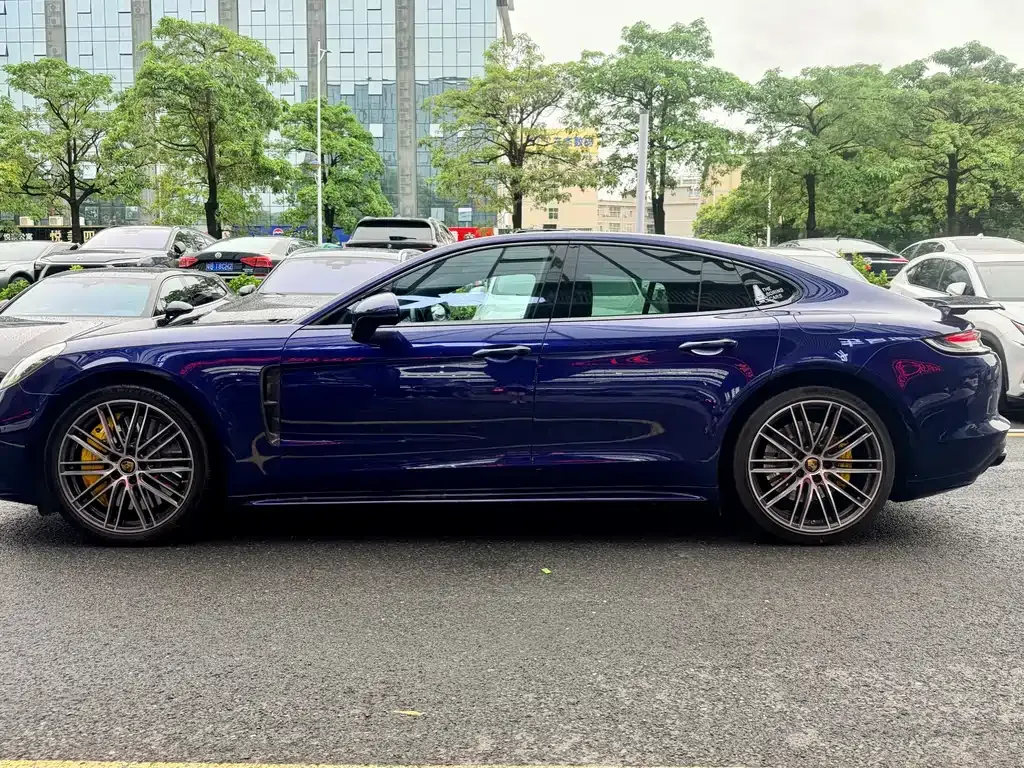 Porsche Panamera Hybrid 2022 из CN, фото 9