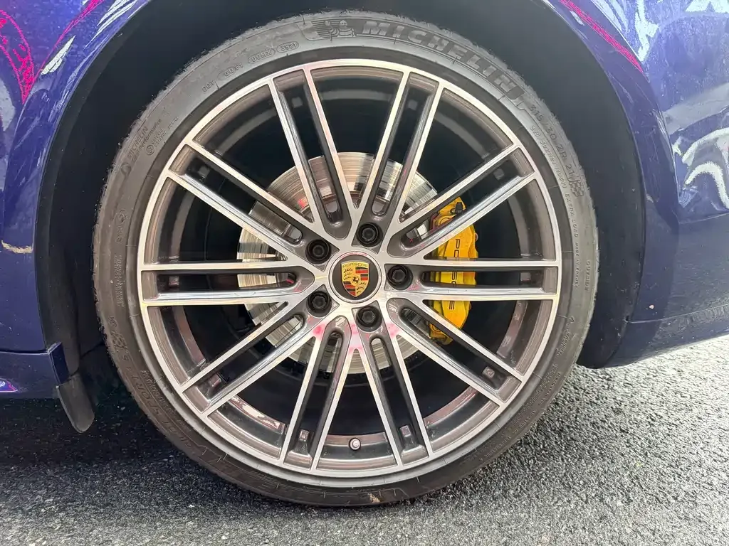 Porsche Panamera Hybrid 2022 из CN, фото 8