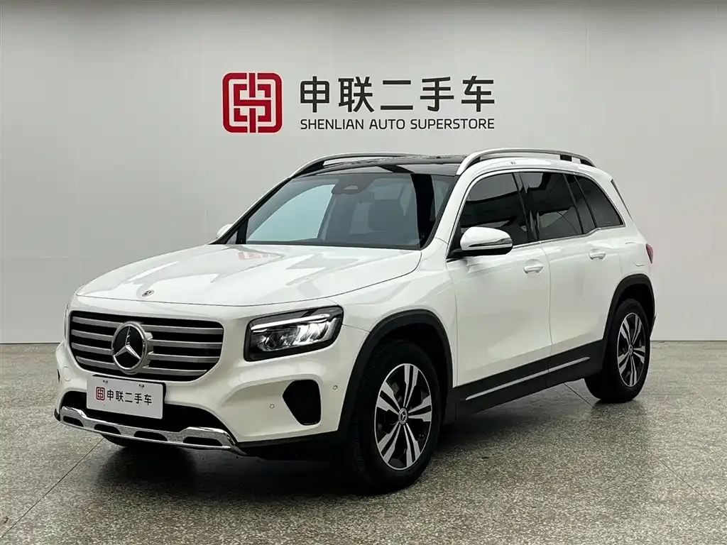 Mercedes-Benz GLB — фото 1