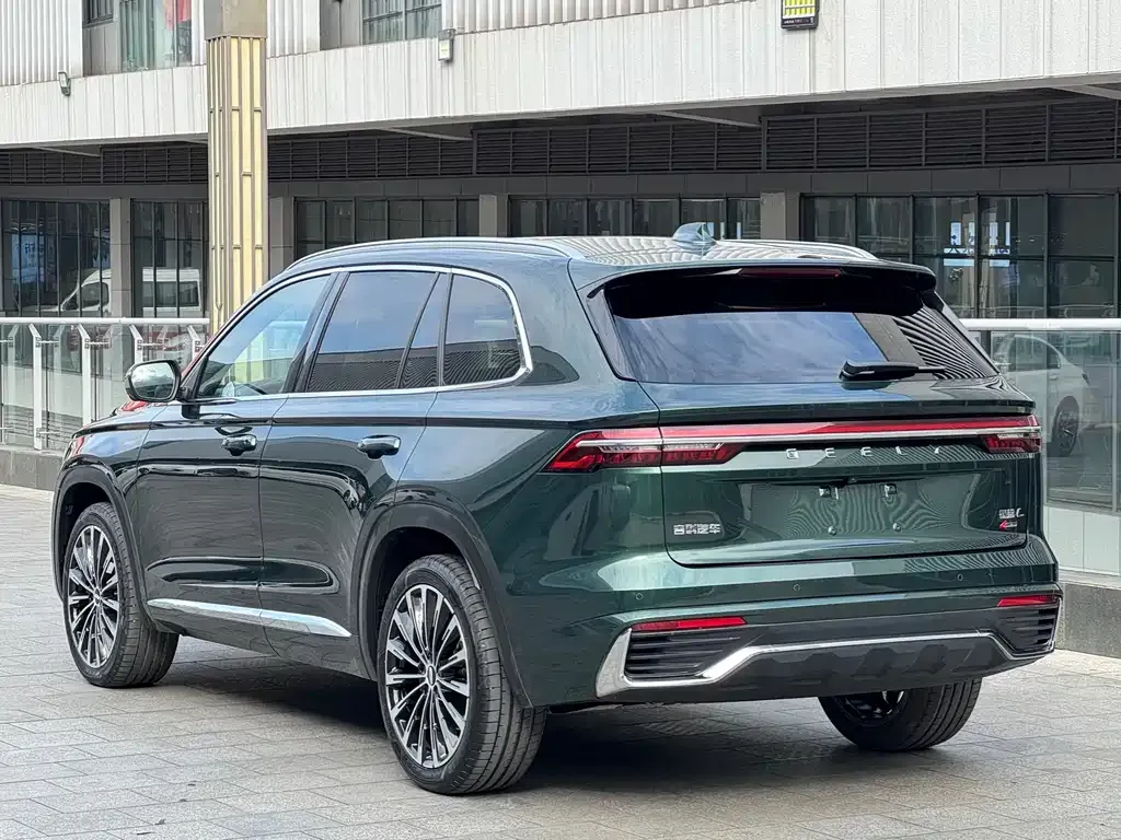Geely Xingyue L — фото 9