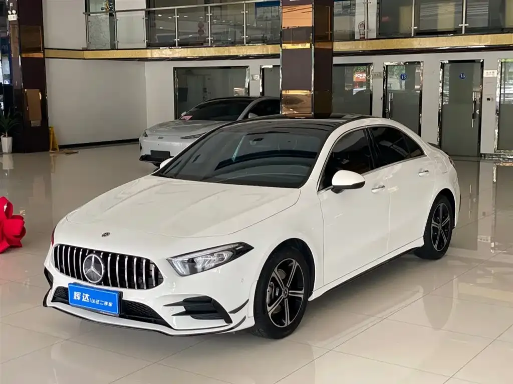 Mercedes-Benz A-Class — фото 1