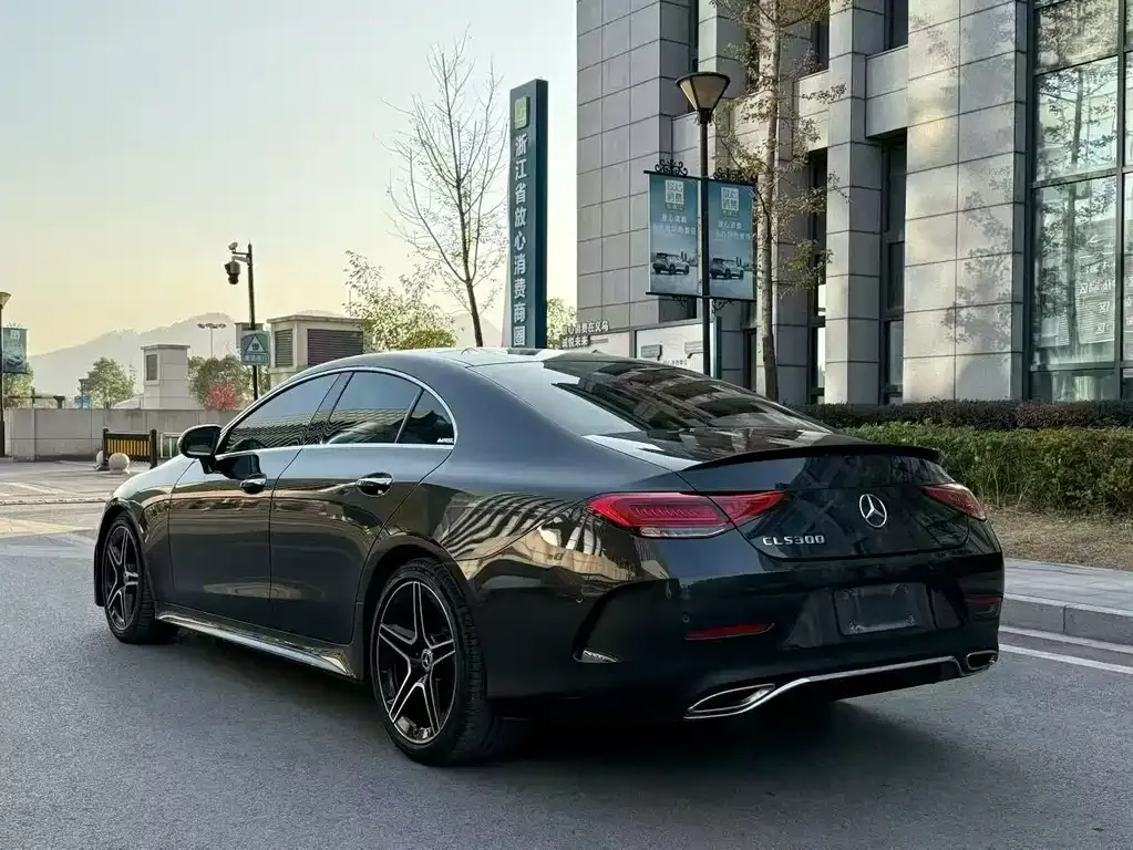 Mercedes-Benz CLS 2023 из CN, фото 2