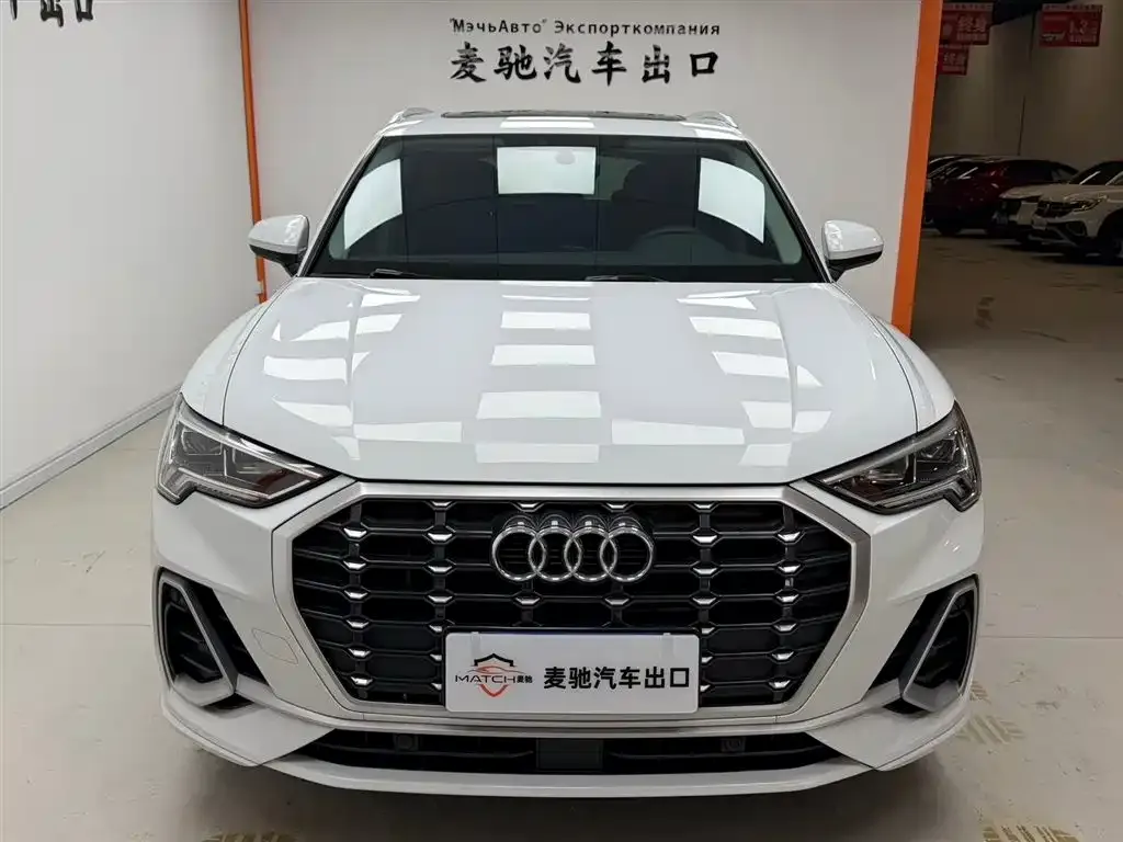 Audi Q3 — фото 10