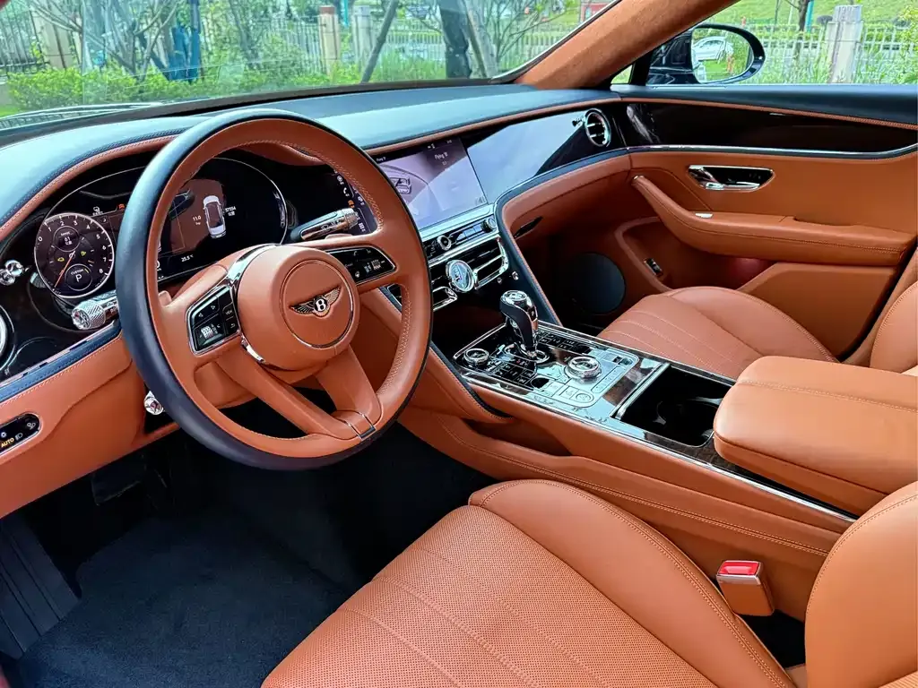 Bentley Flying Spur PHEV 2022 из CN, фото 4