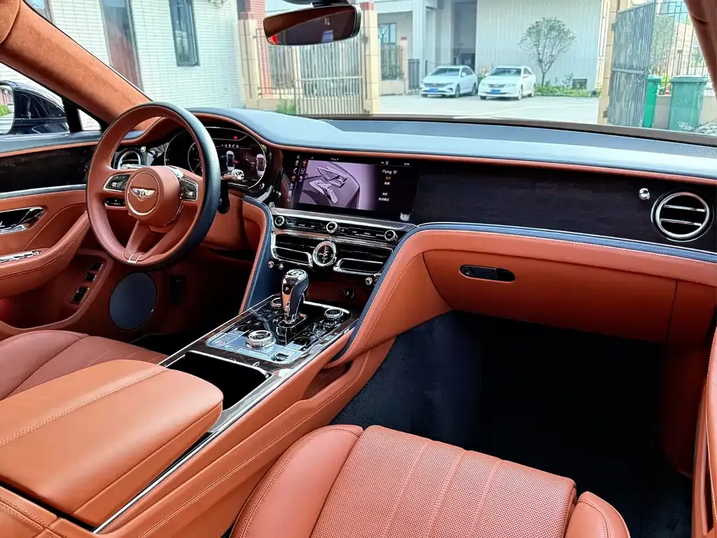 Bentley Flying Spur PHEV 2022 из CN, фото 5