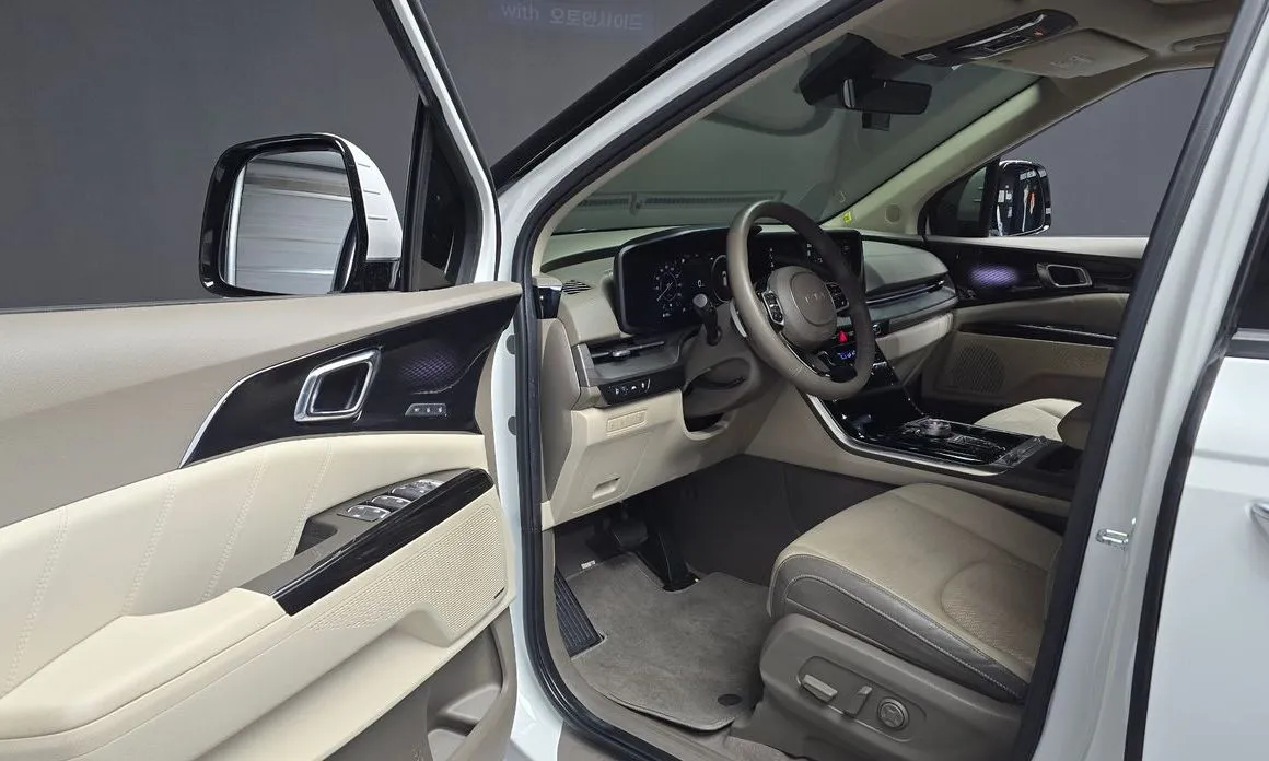 Kia Carnival 2023 из KR, фото 2