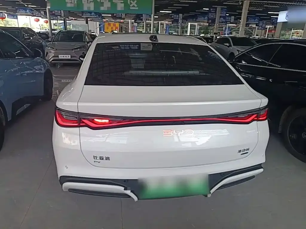 BYD Seal 06 — фото 9