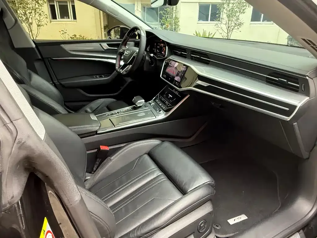 Audi A7 2024 из CN, фото 9