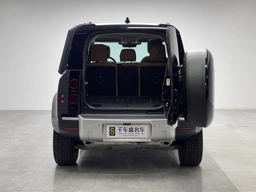 Land Rover Defender — фото 7