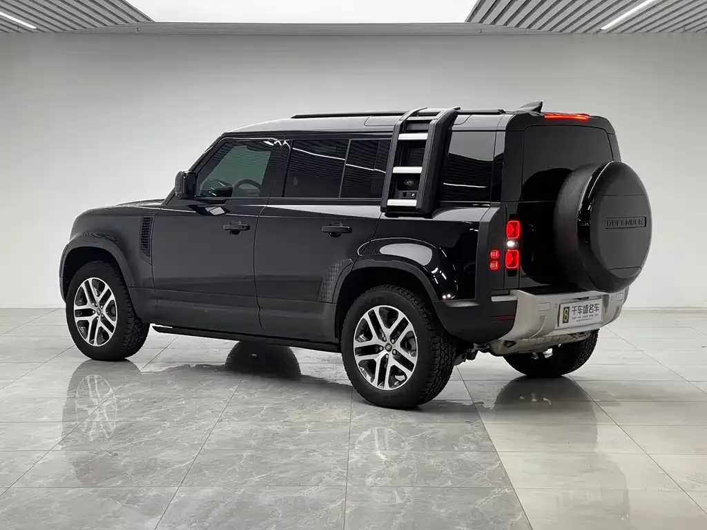 Land Rover Defender — фото 3