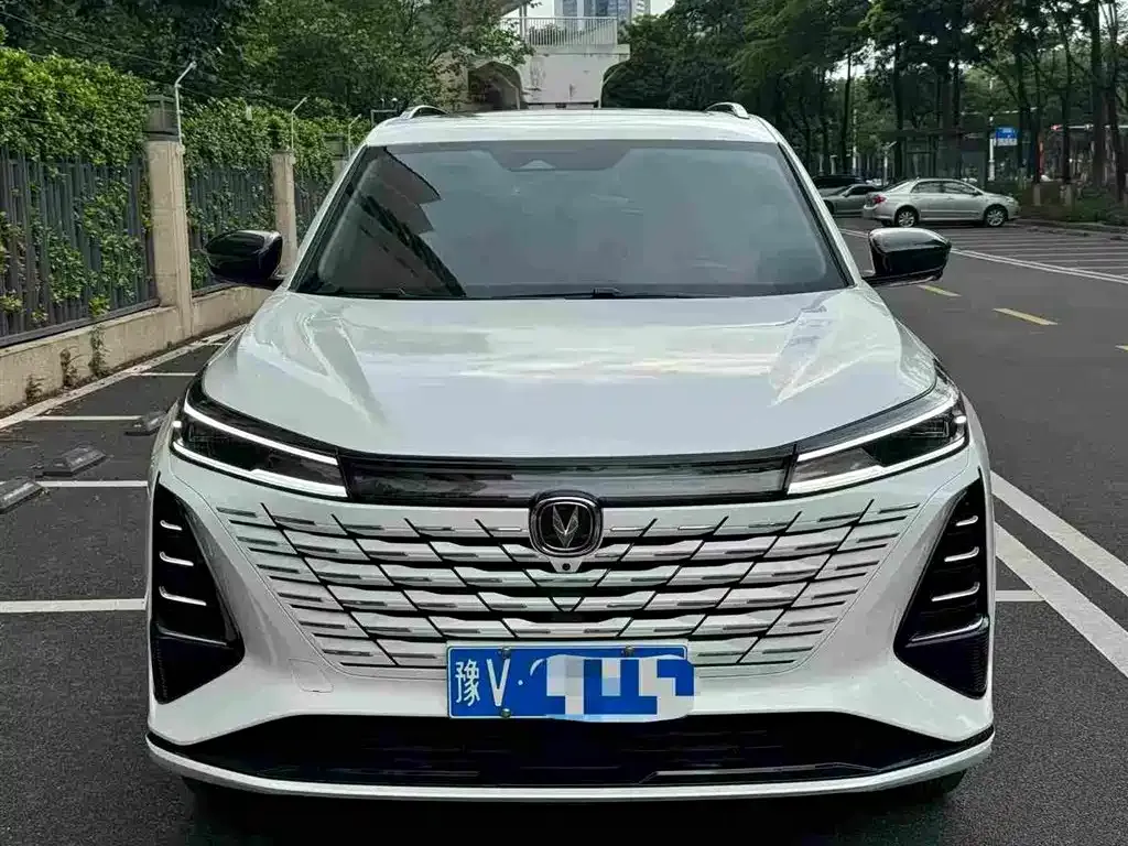 Changan CS75PLUS — фото 8