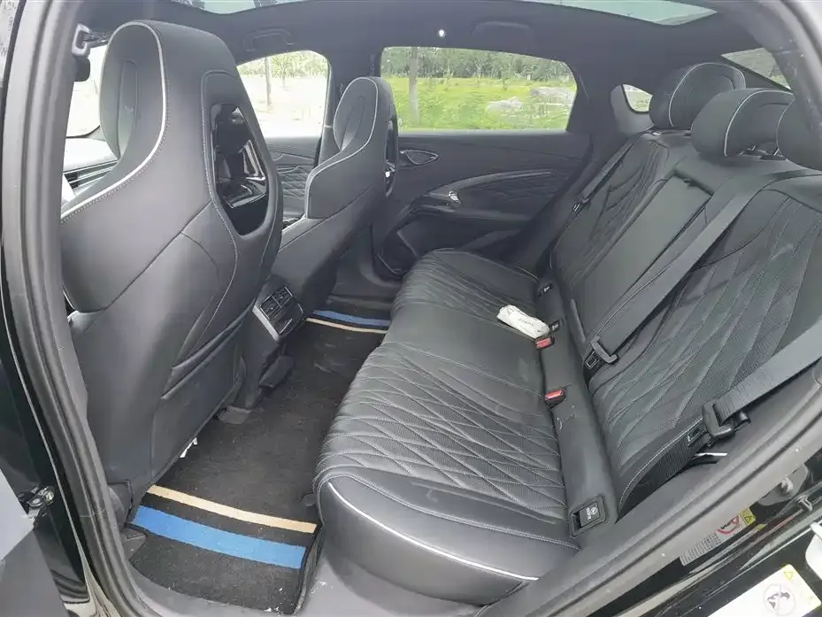BYD Seal — фото 6