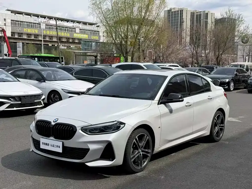 BMW 1 Series — фото 1