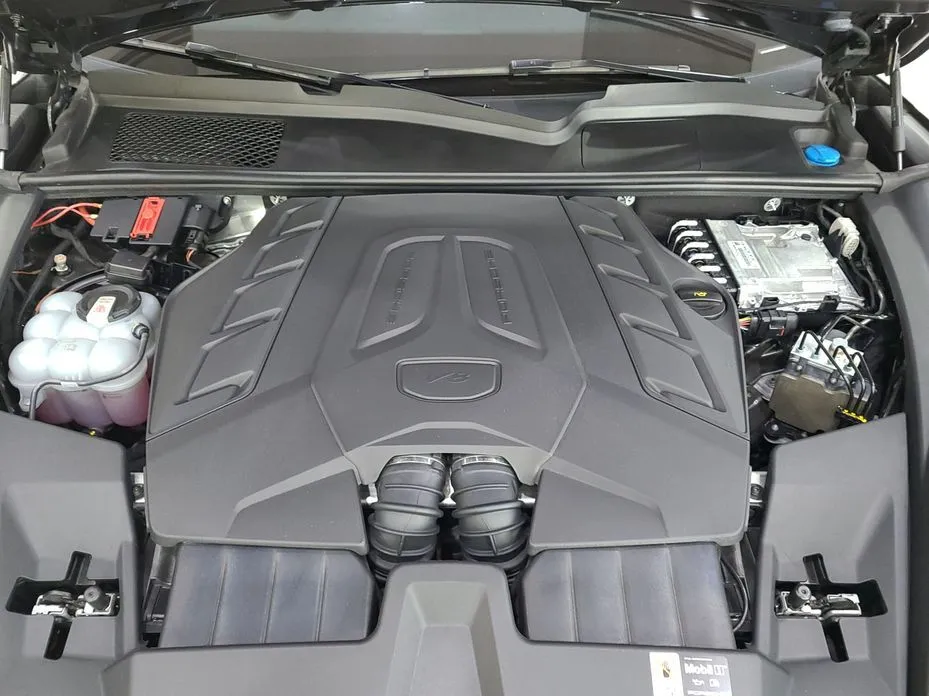 Porsche Cayenne 2025 из KR, фото 9