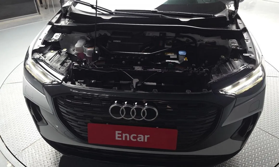 Audi Q4 e-tron 2023 из KR, фото 10