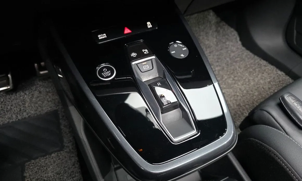 Audi Q4 e-tron 2023 из KR, фото 6