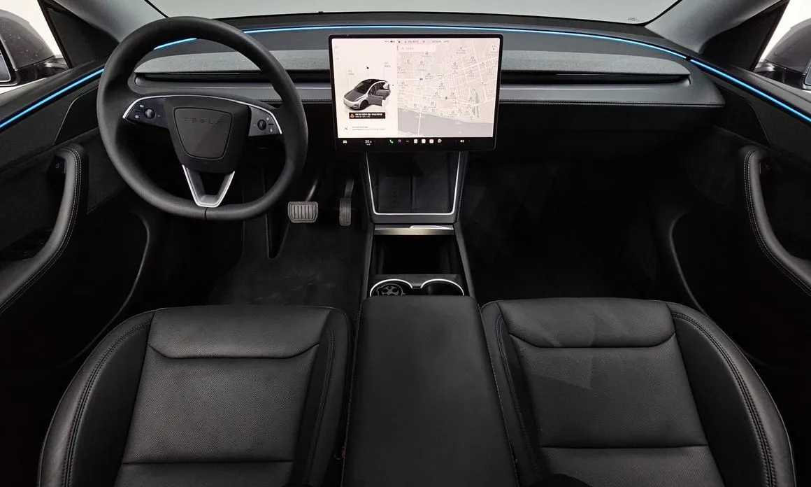 Tesla Model Y — фото 4
