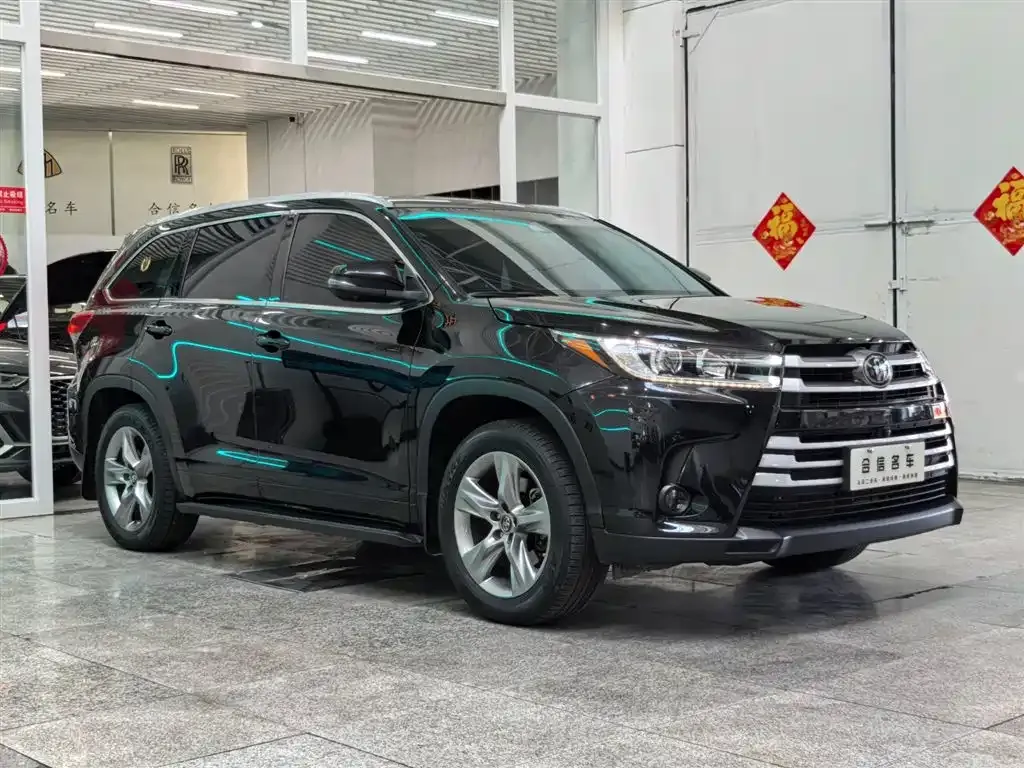 Toyota Highlander — фото 5