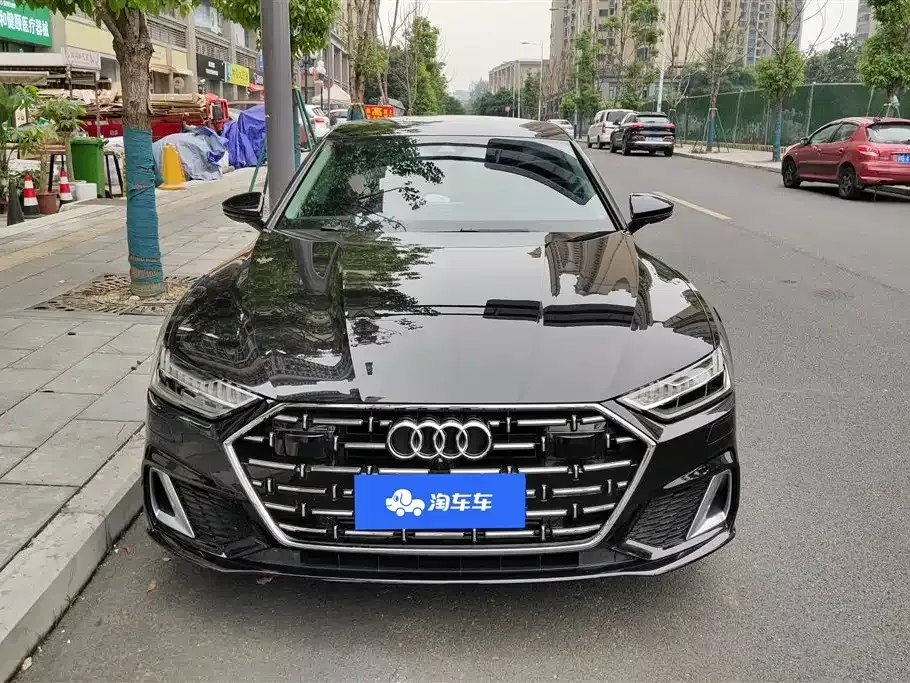 Audi A7L — фото 10
