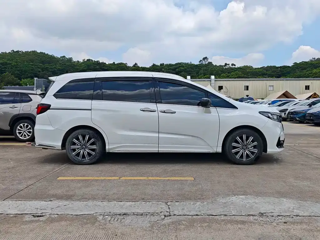 Honda Odyssey 2024 из CN, фото 2