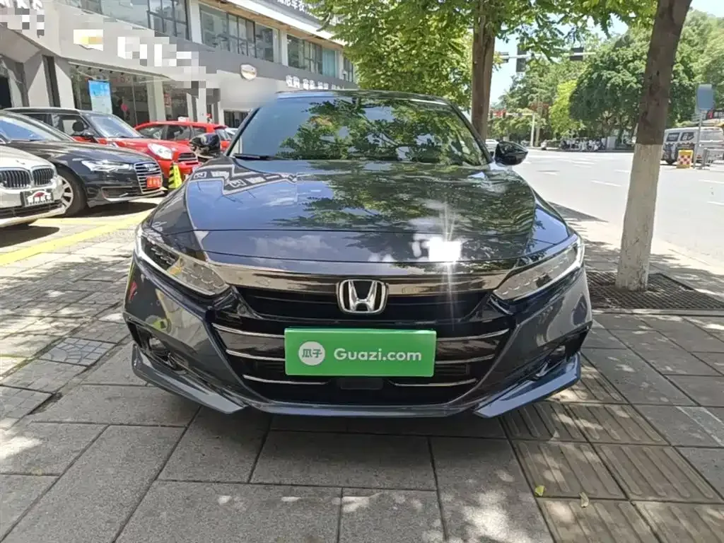 Honda Accord — фото 9