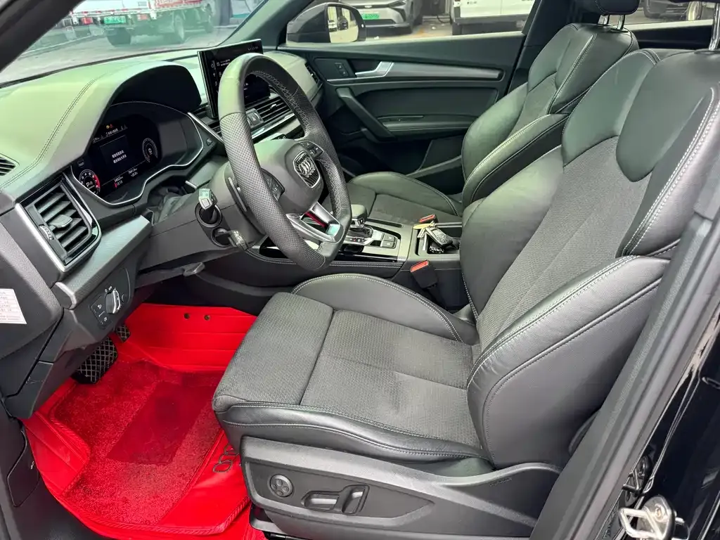 Audi Q5L Sportback 2022 из CN, фото 7