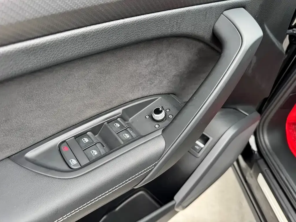 Audi Q5L Sportback 2022 из CN, фото 4