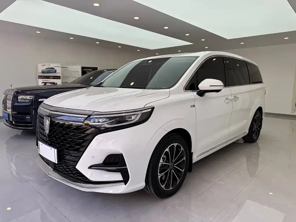 Roewe iMAX8 — фото 1