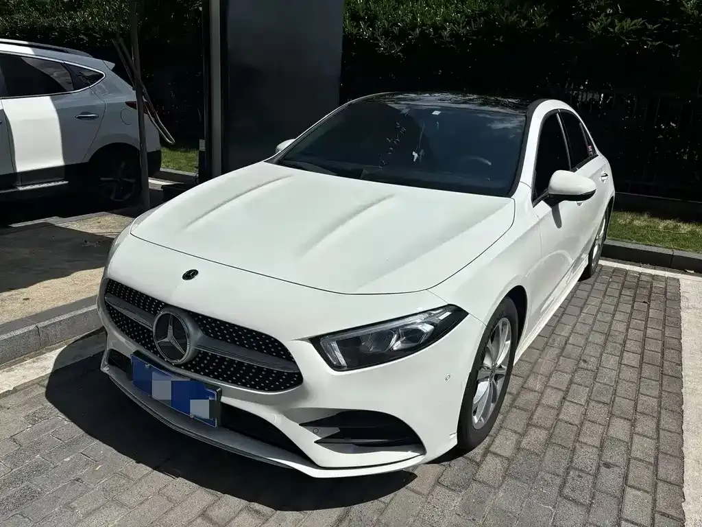 Mercedes-Benz A-Class — фото 1