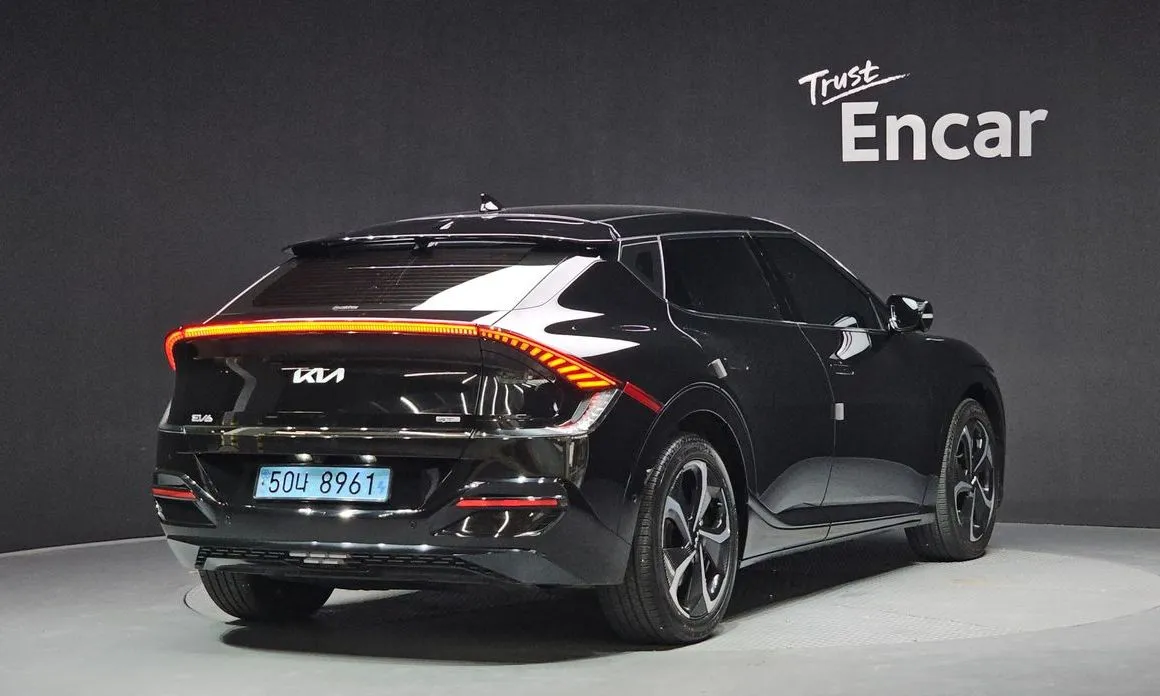 Kia EV6 — фото 2