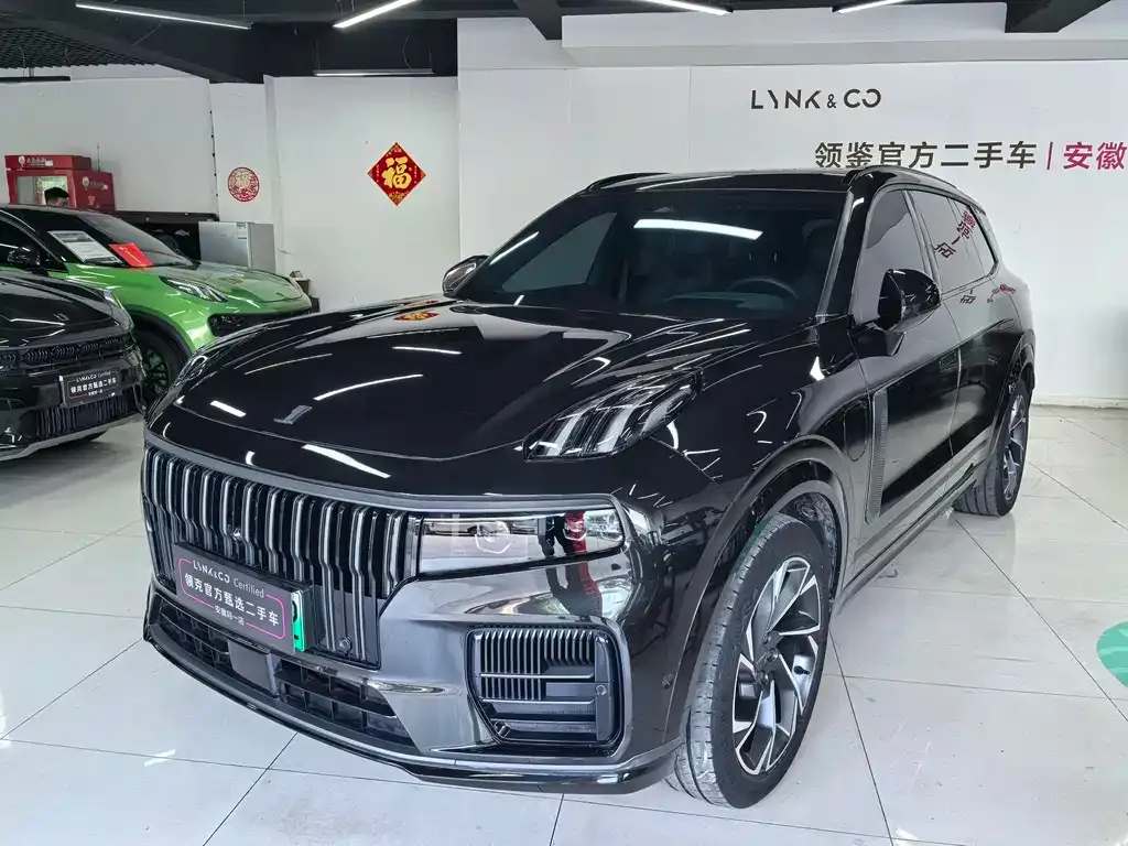 Lynk & Co 09 PHEV