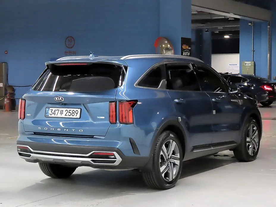 Kia Sorento — фото 3