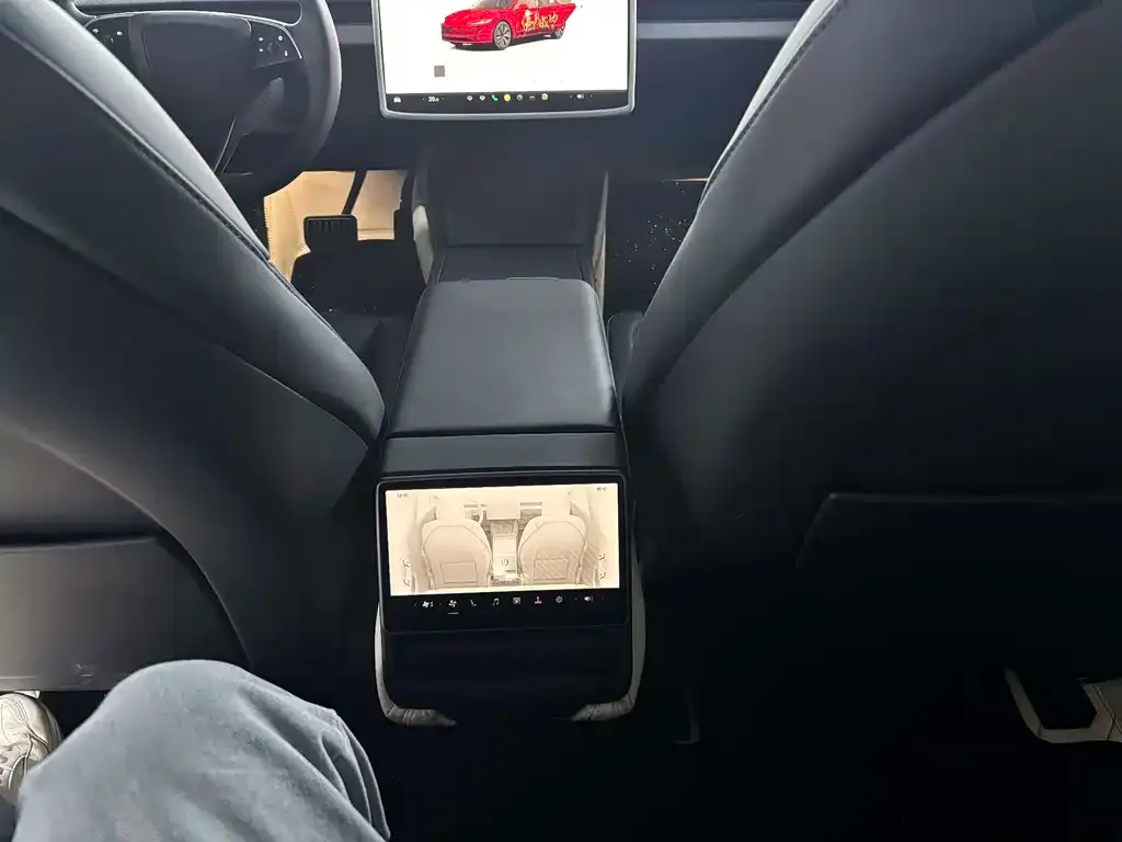 Tesla Model 3 — фото 3