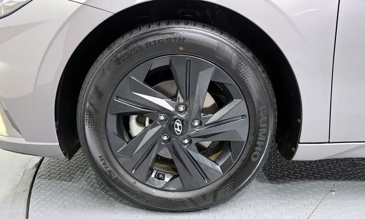 Hyundai AVANTE 2023 из KR, фото 5