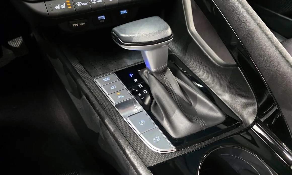 Hyundai AVANTE 2023 из KR, фото 8