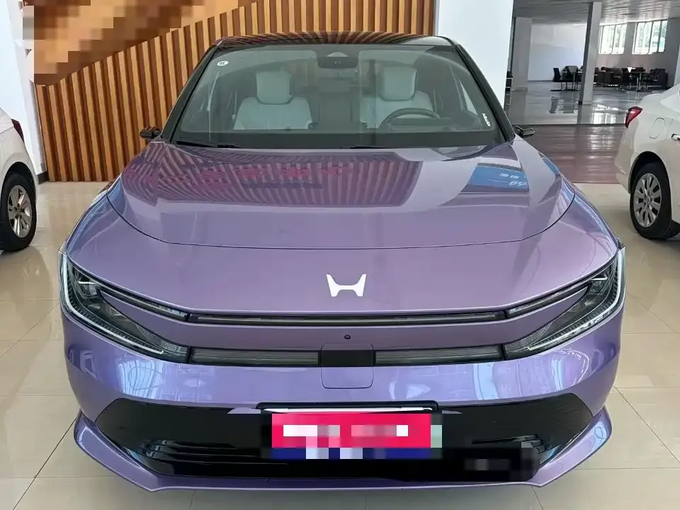 Honda P7
