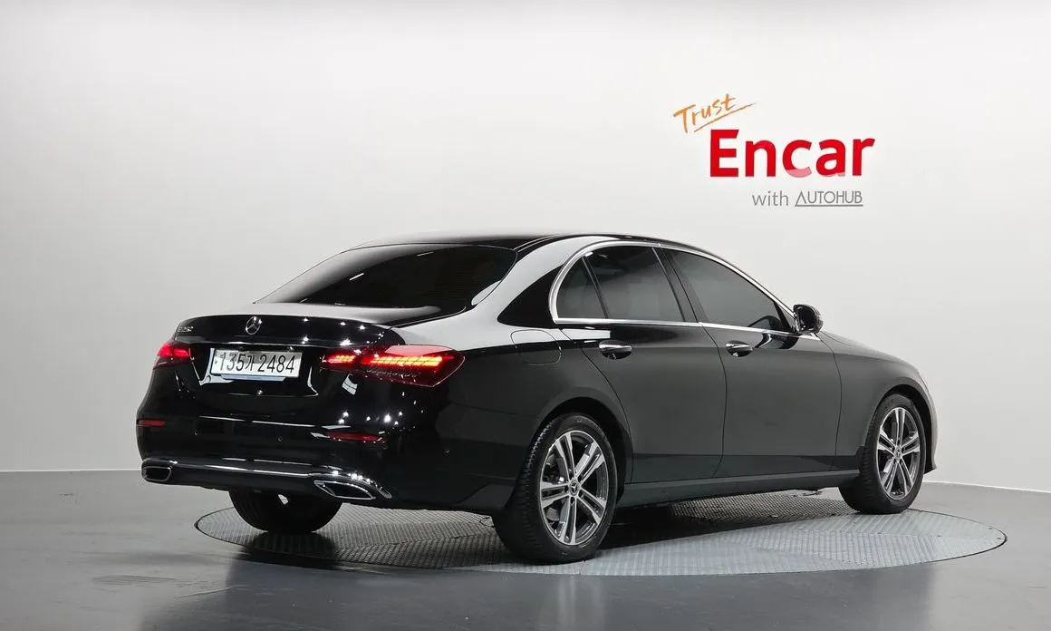 Mercedes-Benz E-Class 2023 из KR, фото 2