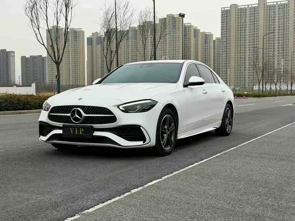 Mercedes-Benz C-Class — фото 1