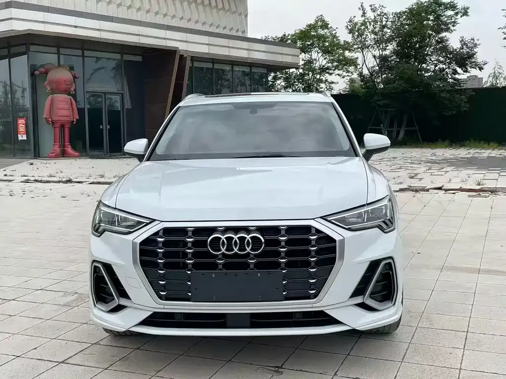 Audi Q3 — фото 6