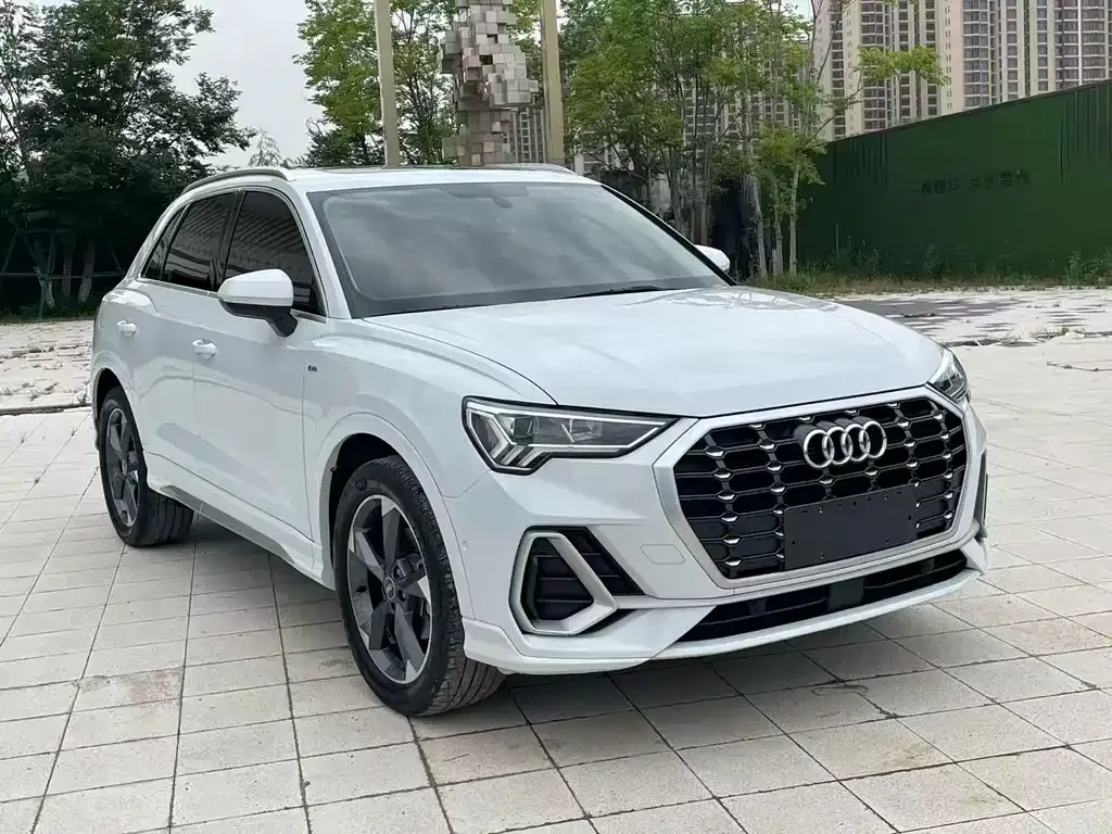 Audi Q3 — фото 5