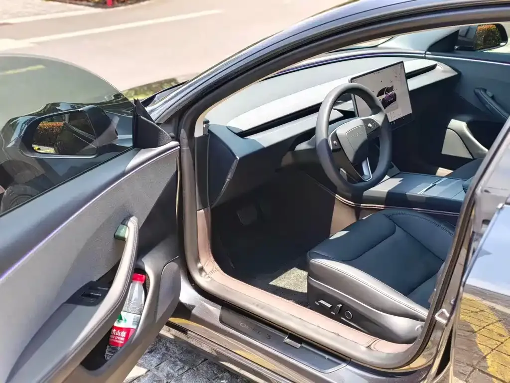 Tesla Model 3 — фото 6