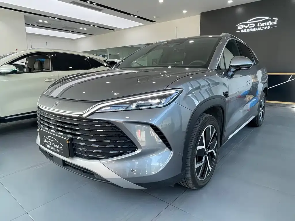 BYD L DM-i — фото 1