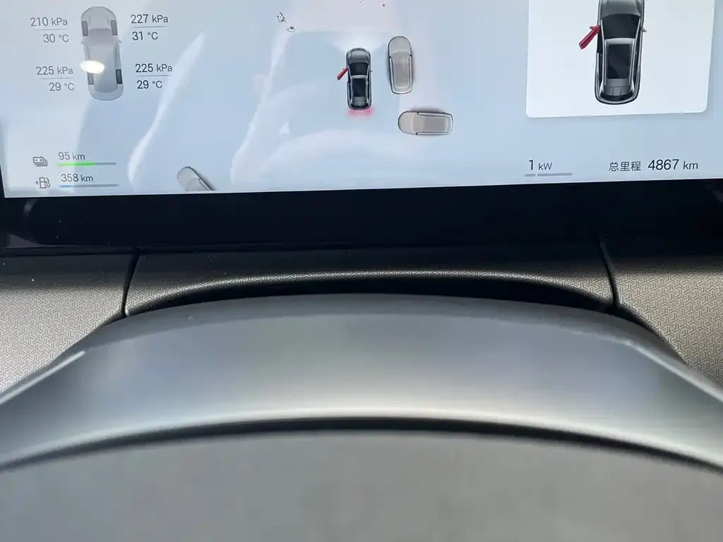BYD L DM-i — фото 9